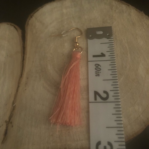 š§”SALE $5 Handmade Brand New Pink Tassel Earrings. - Picture 4 of 5